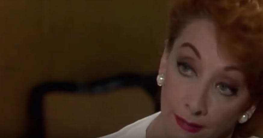 En 1959 debutó como actriz en la pantalla chica al participar en 'Mi esposa se divorcia'.