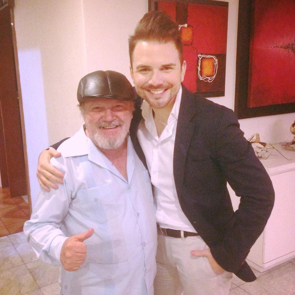 “Mientras no tengo trabajo de actor voy a estar en Uber. Le hago un llamado a las televisoras de que ya estoy mejor, me voy dos semanas y regresando ya puedo trabajar en todos lados, ya puedo hacer cosas, ya tengo la memoria, que eso yo tenía miedo”, dijo para 'Ventaneando'.