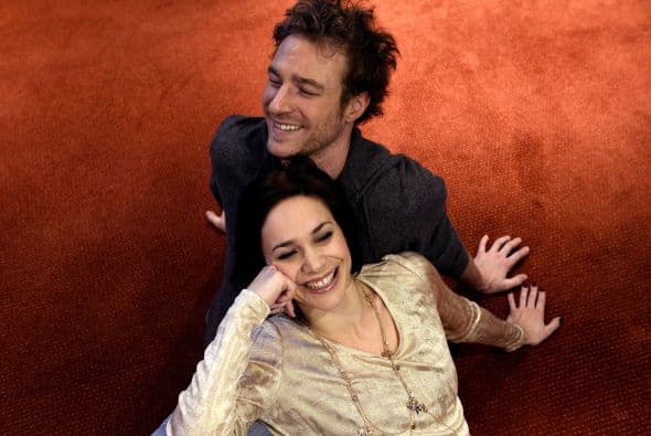 Pero no sólo la belleza de Nathalie es admirada, también la de su pareja, Fabian Bourzat.