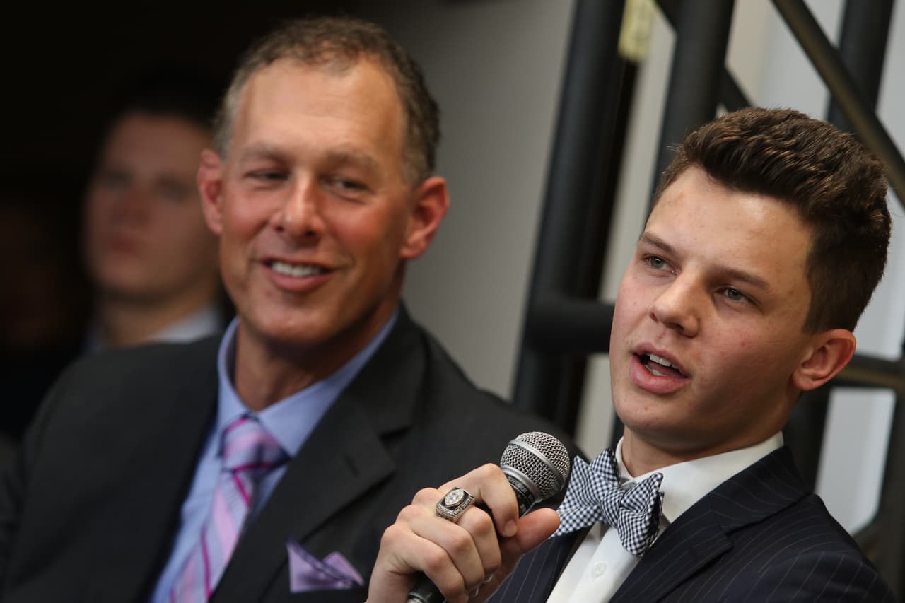 Entre los nuevos miembros del Salón de la Fama y los premiados durante el NFL Honors, la noche previa al Super Bowl y sus mejores imágenes detrás de cámaras.