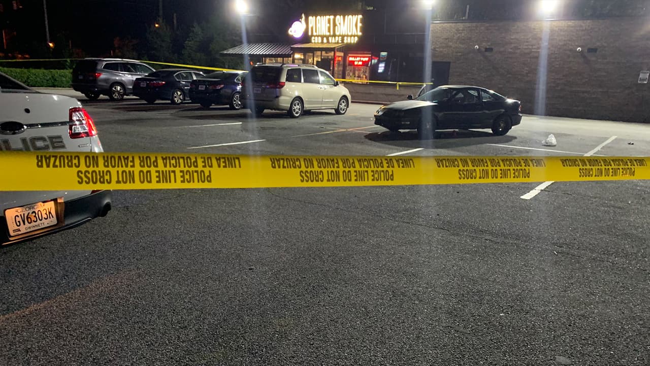 Steven Vallejo, de 31 años, murió a tiros mientras viajaba hacia el sur por I85 cerca de la salida 101 de Indian Trail Lilburn Road.