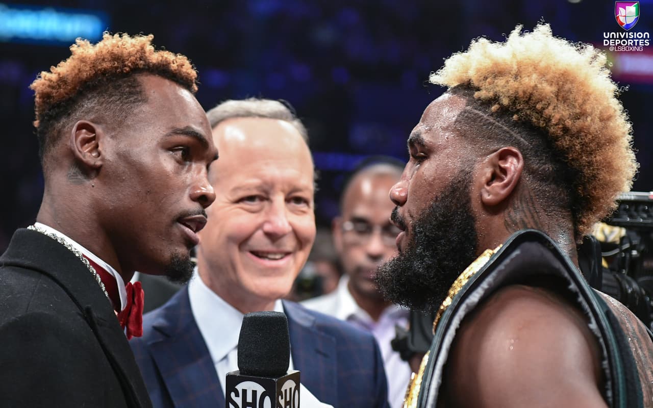 Jarrett Hurd no tuvo problemas para dominar a Jason Welborn, quien a pesar de su gran corazón terminó noqueado en el tercer episodio. Lo más relevante de la pelea fue el reto que Jermell Charlo, monarca superwélter del CMB, le lanzó arriba del ring durante la clásica entrevista al ganador