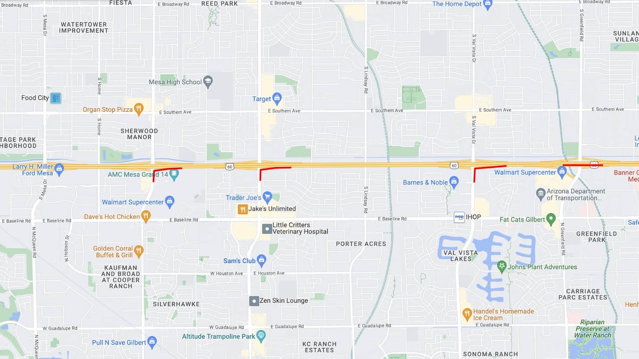 <b>US 60</b>
<br>La US 60 en dirección este (Superstition Freeway) estará cerrada en Greenfield Road a partir de las 9 p.m. del viernes, hasta a las 5 a. m. del lunes.
<br>
<br>Las rampas de acceso a la US 60 en dirección este en Val Vista Drive, Gilbert Road y Stapley Drive también estarán cerradas
<br>
<br>
<b>Rutas alternas</b>
<br>Considere salir antes del cierre y usar Baseline Road, Southern Avenue o Broadway Road en dirección este para viajar más allá del cierre.