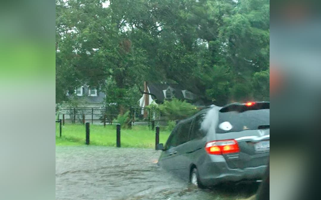 Pequeños poblados al norte de Houston sufren inundaciones tras las torrenciales lluvias: Conroe, Willis, Tomball, Brenham y Pinehurs