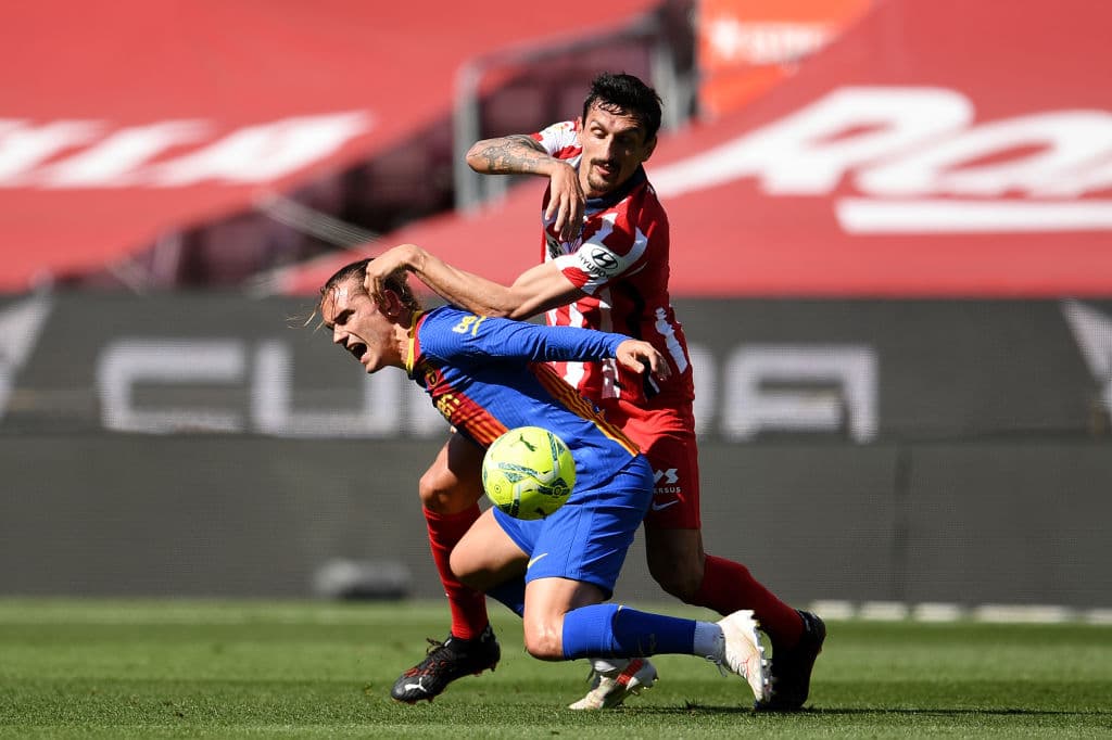 Barcelona y Atlético de Madrid no se hacen daño en el Camp Nou y le dan la oportunidad al Real Madrid de ponerse como líder del torneo.