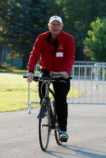 El exconductor Tom Brokaw fue diagnosticado con cáncer