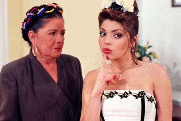 Incluso Itatí Cantoral se acercaba a Yulianna Peniche para asegurarse de que efectivamente estuviera en las mejores condiciones: “Yo amo a Itatí, tuvimos muchas escenas intensas, pero siempre me decía: 'Mi amor ¿estás bien?' Trataba de cuidarme, aunque me pegara fuerte”. 
<br>