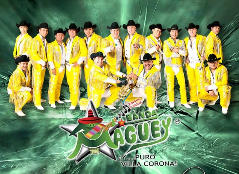 Banda Maguey, otra banda formada en Villa Corona, Jalisco, que llegó muy alto en el género regional mexicano, gracias a su música de tecnobanda y al original estilo de su vocalista Ernesto Solano.