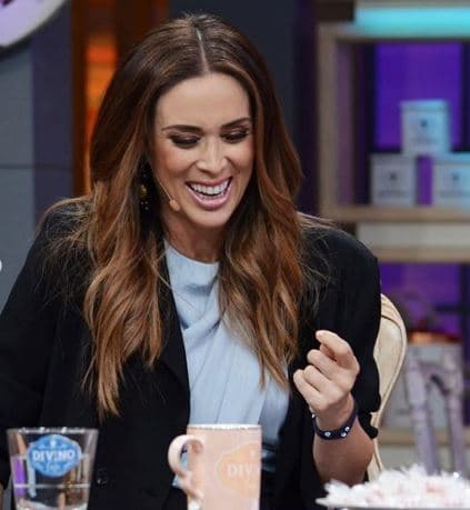 Ante la pregunta de Ludwika, la conductora respondió: "Sí, normalmente me baño en la mañana, la verdad. Pero algunas veces no sé, llegaba del llamado o lo que sea [...]".