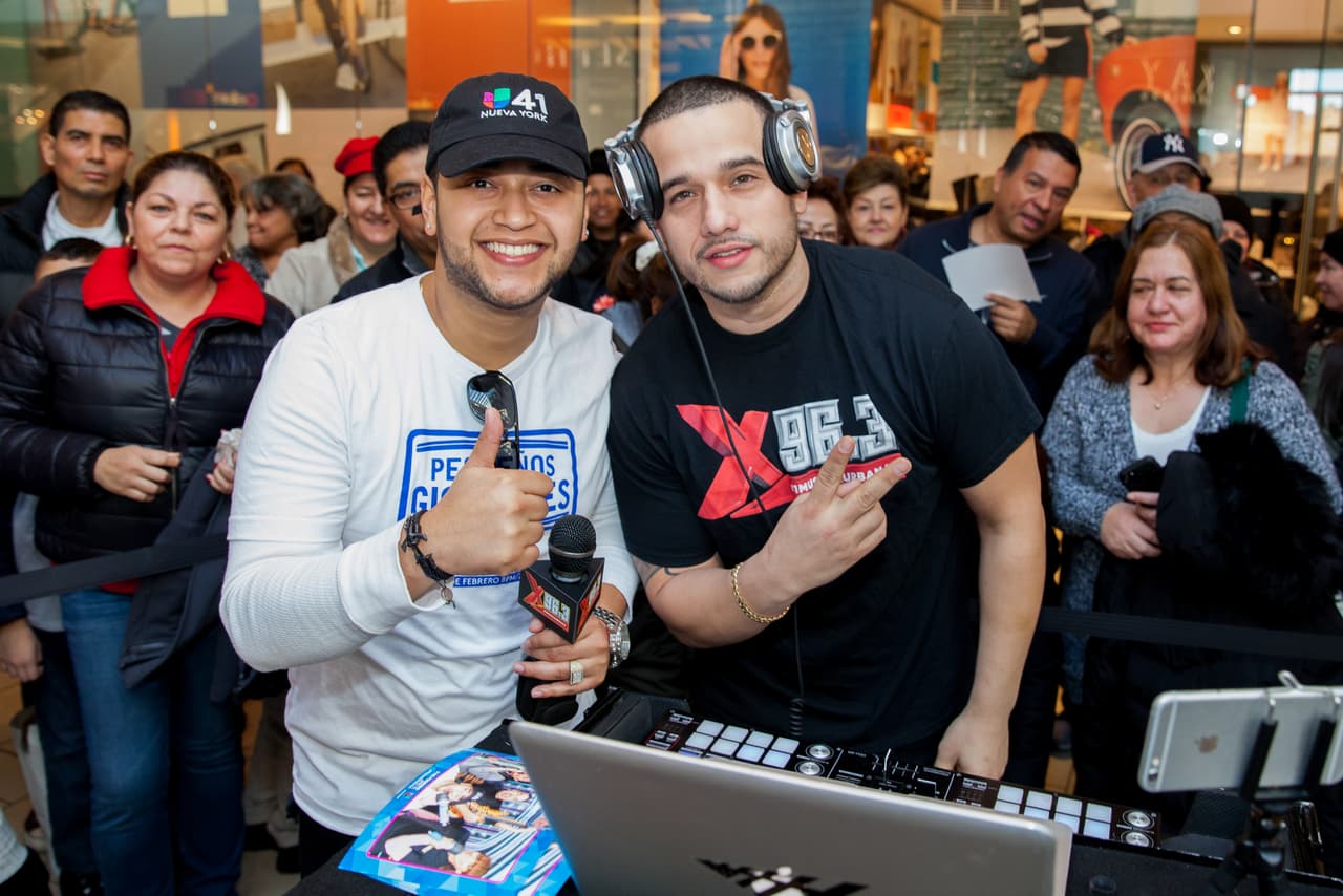 Hubo música para animar a los asistentes.