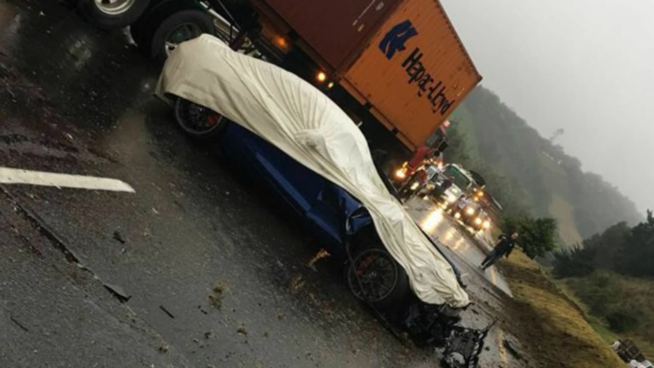 El triste fin de este Mercedes AMG, Porsche y McLaren que chocaron