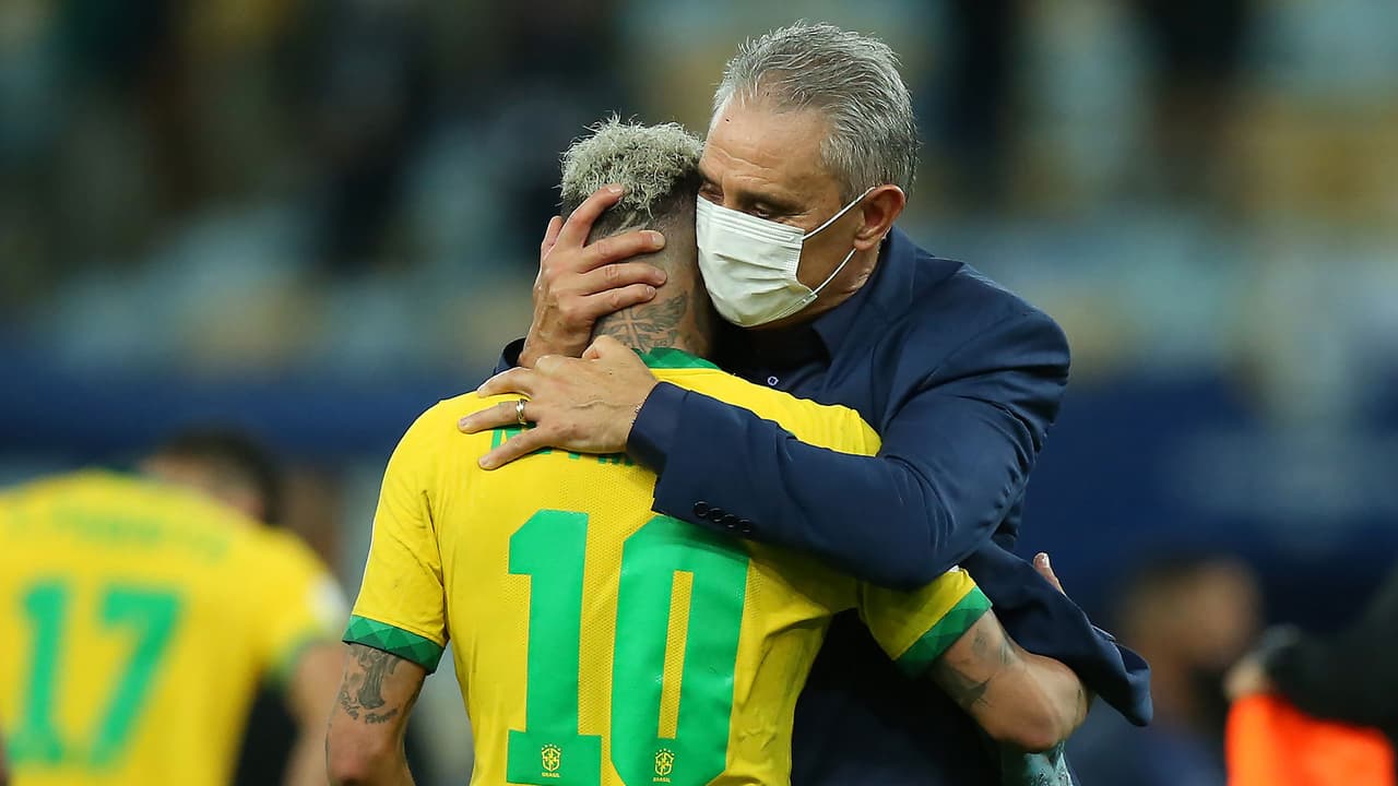 Neymar es convocado por Brasil; Tite lo defiende de críticas por eliminación en Champions