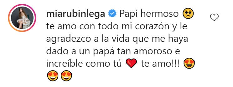 La festejada respondió las palabras del cantante y agradeció por tenerlo como padre. 
<br>