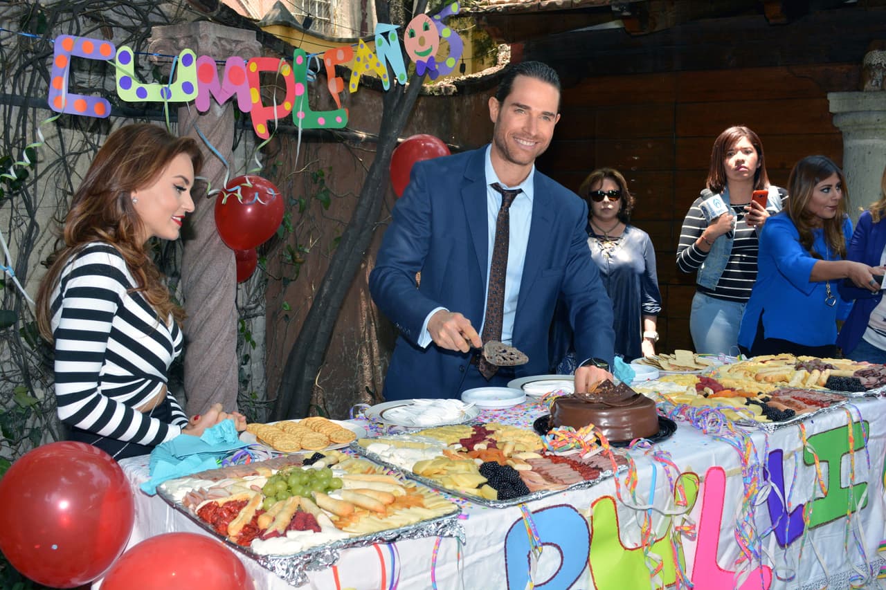 Rulli se siente muy bendecido de estar rodeado de tanto cariño en su trabajo y en su vida en general.