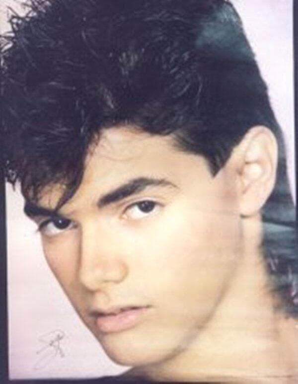 Él había pertenecido al grupo "Menudo".