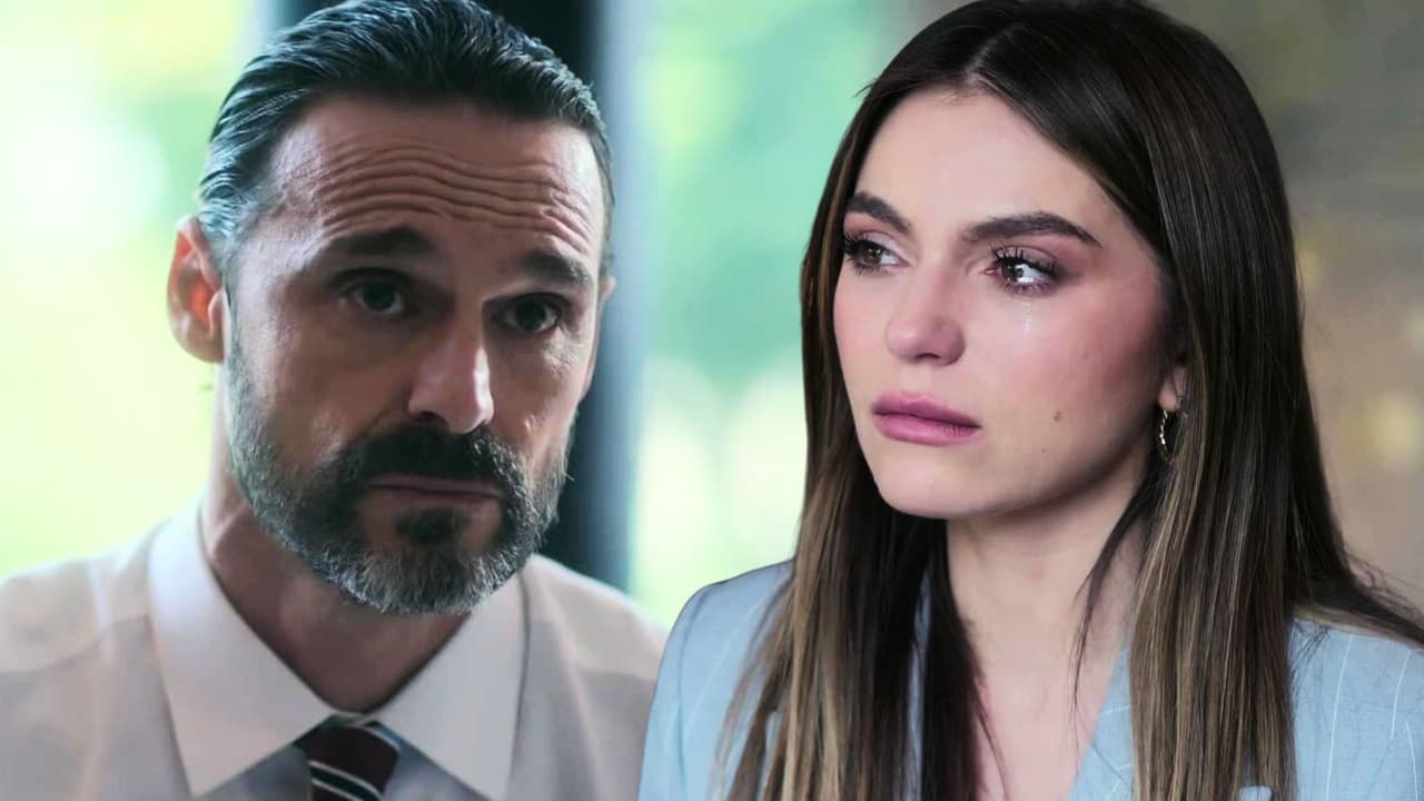 Octavio le confiesa a su hija Antonia que Gabriela es su amante