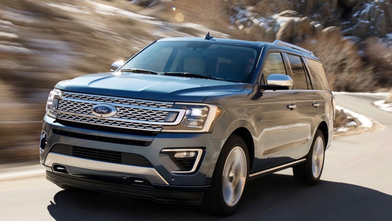 <h3 class="cms-H3-H3"><b>1. Ford Expedition</b></h3>
<br>
<b>Precio inicial: $52,130</b>
<br>
<b>Diferencial porcentual de precio sobre modelo de un año de uso: 38.5%</b>
<br>
<b>Diferencial de precio en dólares sobre modelo de un año de uso: $24,690</b>
<br>Al igual que la Infiniti QX80, la Ford Expedition no fue sustituida por un diseño totalmente nuevo por muchos años. 20 años para ser precisos. Sin embargo, a finales de 2017 Ford finalmente comenzó a producir una Expedition totalmente nueva que está batiendo records de ventas, y sospechamos que los precio de los modelos usados tomados en cuenta en el estudio 
<b>sufrieron en la comparación</b>. Habrá que esperar al próximo año a ver si la Expedition se mantiene en el tope de esta lista.