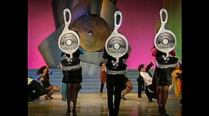 Premio Lo Nuestro, televisado y transmitido por Univision, nace para rendir homenaje a los logros de la música latina en Estados Unidos. Se premiaron las categorías de Tropical/Salsa, Pop/Balada, Música Regional Mexicana y por primera vez dieron el premio al video del año.