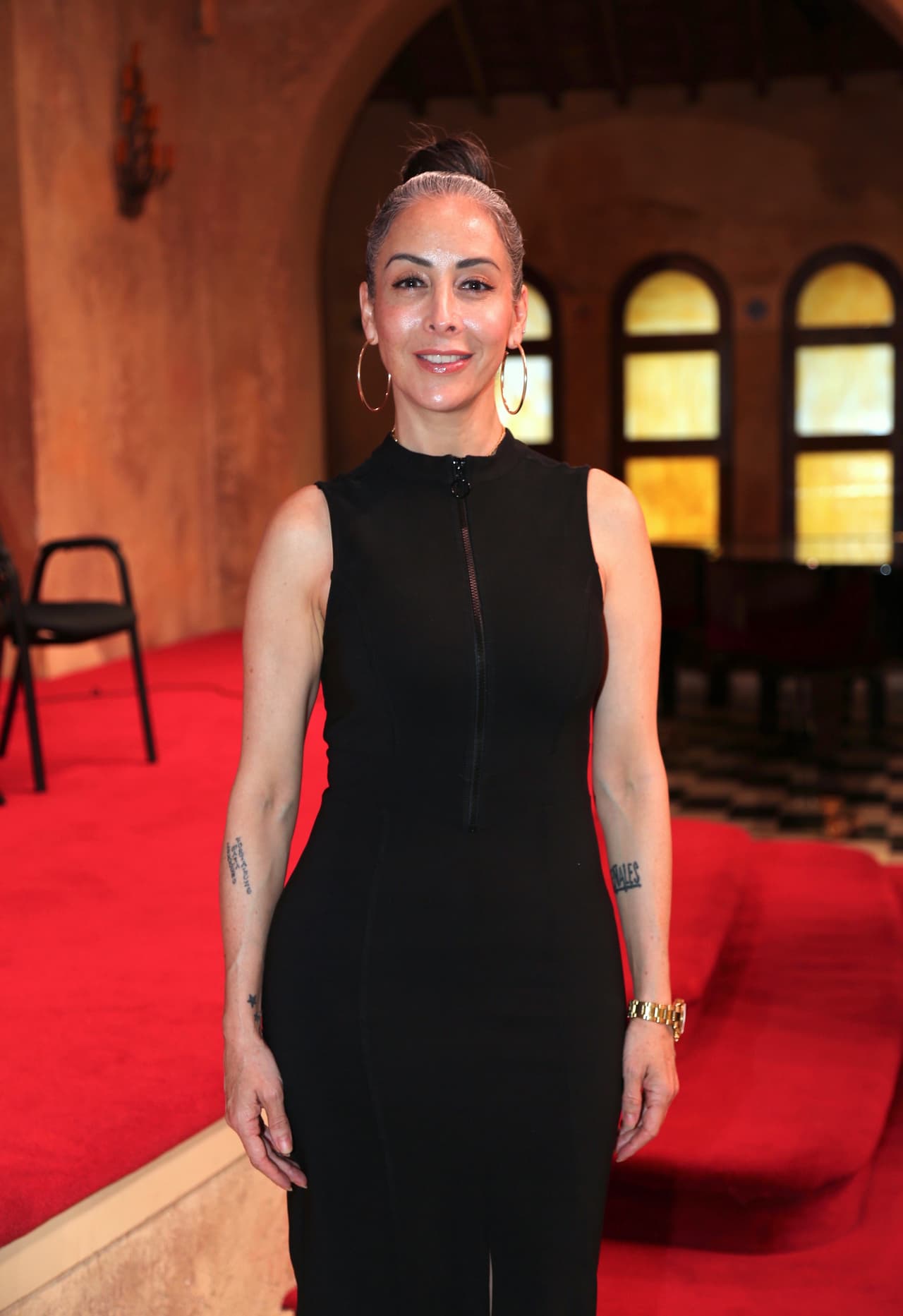 “Por más que no haya crecido con él, que las cosas no hayan sido como a mí me hubiera gustado como hija, mi papá (está) siempre en mi corazón y siempre un respeto, siempre mis mejores pensamientos y mi corazón. El amor y el cariño siempre se siente, inexplicablemente, cuando es tu papá, aunque no lo veas lo quieres”.
<br>