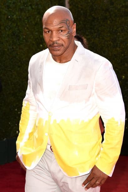 No sabemos aún si a Mike Tyson sus hijitos le pintaron con marcadores su traje antes de salir, así como el vestido de novia de Angelina Jolie.