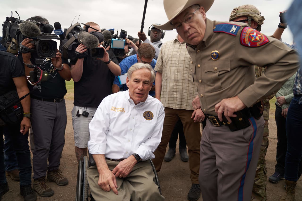 LULAC afirma que retórica de Abbott está incitando a la gente a "cometer posibles actos de violencia" en Texas