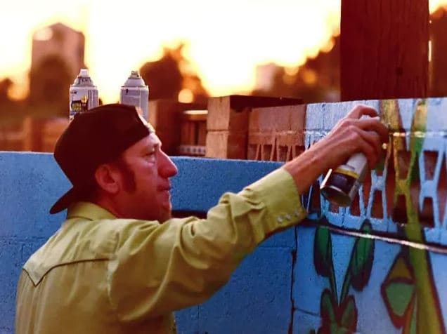 <b>Pablo Luna, un conocido y querido muralista de Phoenix</b> murió después de luchar contra muchas enfermedades inesperadas y fue honrado por la comunidad artística.