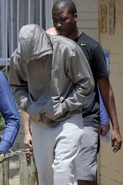 La novia le escribió un mensaje de amor para San Valentín, horas antes de morir tiroteada. "¿Qué escondes en la manga para tu amada mañana?", escribió ayer Reeva Steenkamp.