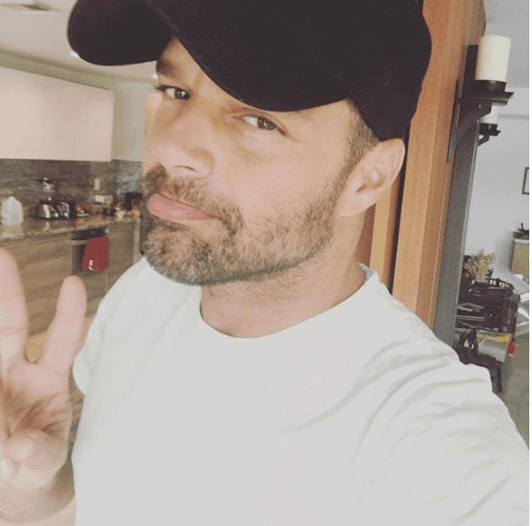 "Quiero sentir el poder del pueblo. Manifiestense con nosotros. Tienen que estar ahí y tienen que decir presente. Se lo ruego, por favor. Es parte del futuro de tus hijos y de los hijos de tus hijos".