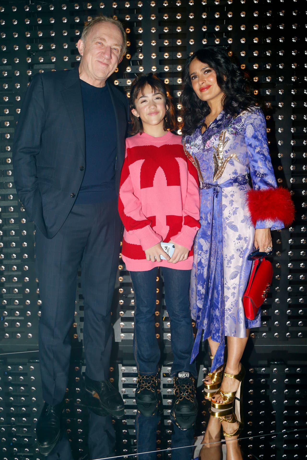 Salma y François son padres de 
<b><a href="https://www.univision.com/famosos/hija-de-salma-hayek-victima-de-insultos-racistas-fotos">Valentina Paloma, de 11 años</a></b> y aunque se convirtió en madre después de los 40 aseguró que eso la hace mejor madre. "Creo que soy una mejor madre por que la tuve después", dijo la actriz.