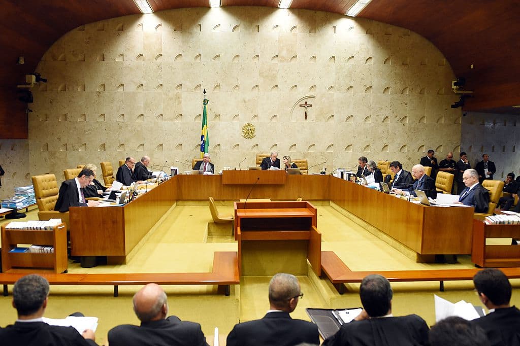 Por siete votos a favor y tres en contra, el Tribunal Supremo Federal avaló el proceso que hoy empieza contra Dilma Rousseff