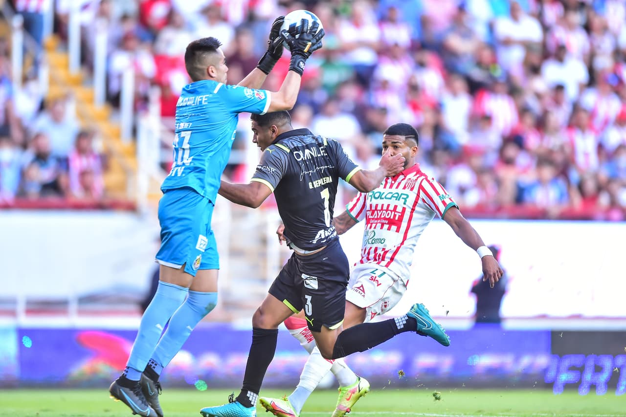 Jiménez también tuvo un gran partido.