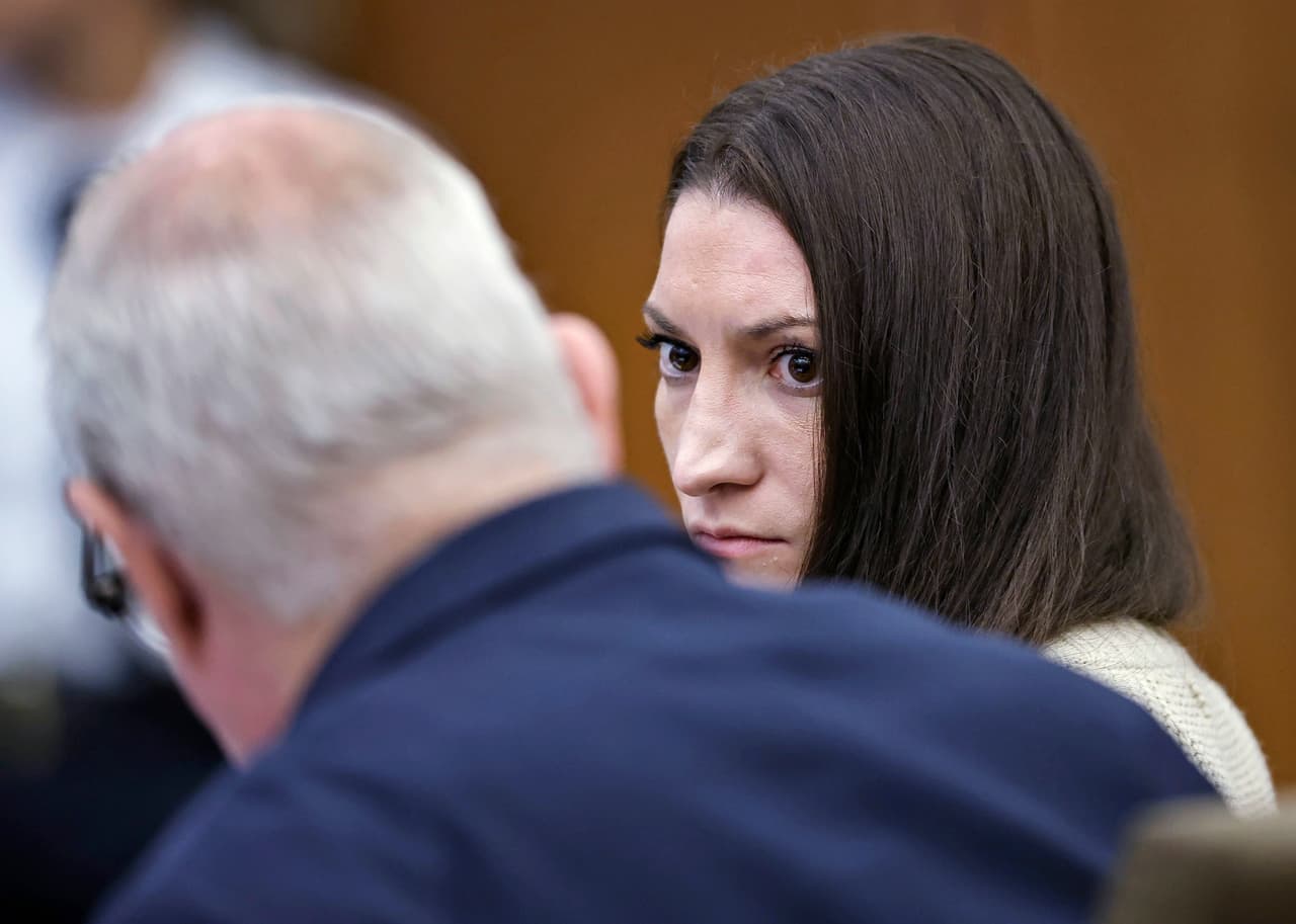 Los últimos testigos de la fiscalía en el juicio por asesinato de Lindsay Clancy cuestionan la alegación de psicosis posparto
