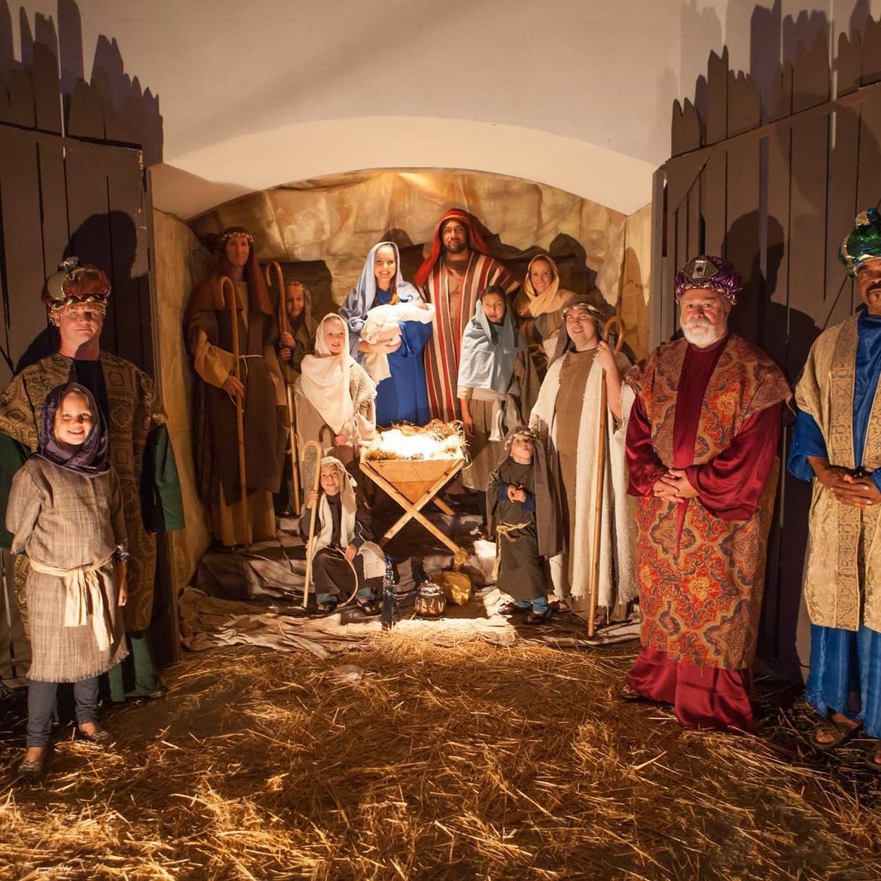 <b>The Church of jesus Christ of Latter -Day Saints Nativity en Brea.</b>
<br>
<b>Cuándo:</b> 13 y 14 de diciembre entre las 7 y 8.15 de la noche
<br>
<b>Dónde:</b> The Church of Jesus Christ of Latter-Day Saints, 151 N. Poplar, Brea CA
<br>
<b>Costo:</b> Entrada gratis
<br>