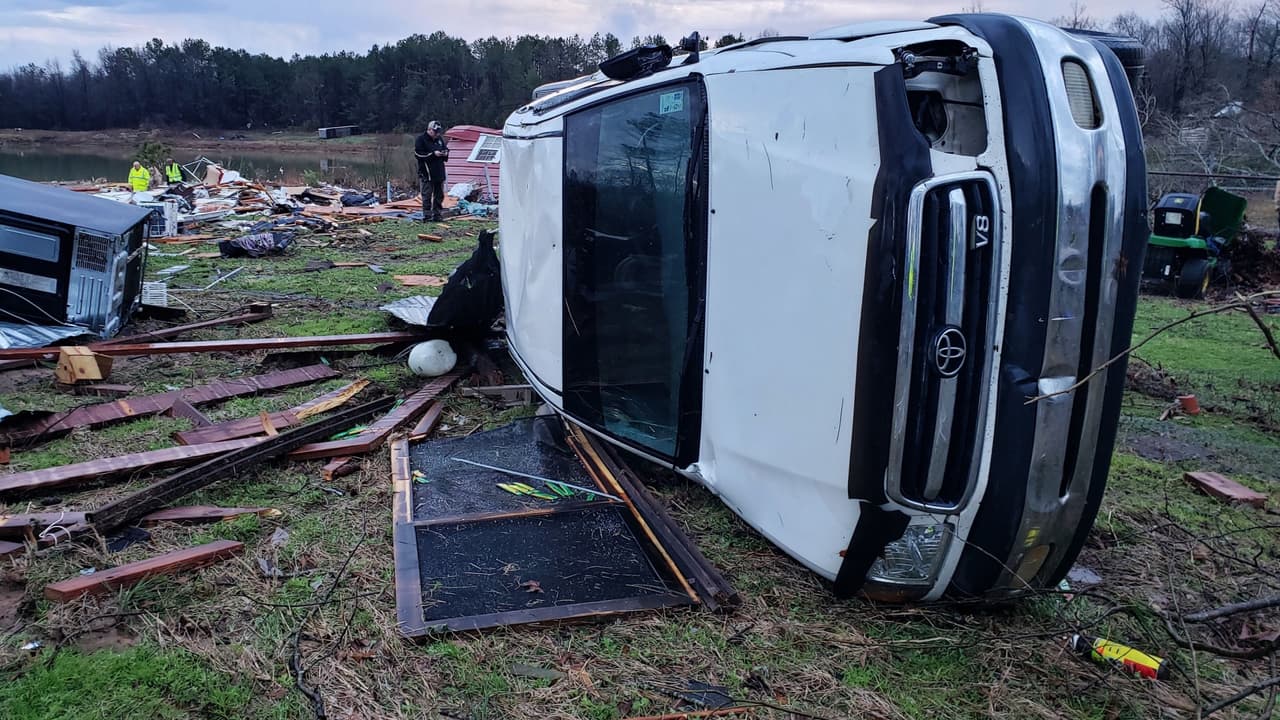 Al menos 11 muertos por las severas tormentas que afectan el sureste de Estados Unidos