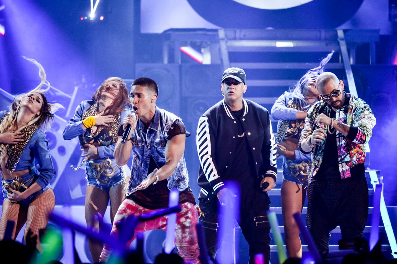 Daddy Yankee estuvo acompañado del dúo venezolano Chino & Nacho.