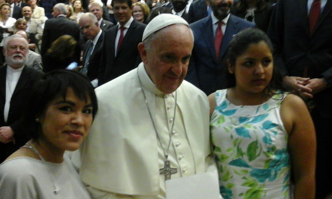 Desde que salió del encierro, Zúnduri se ha convertido en una activista contra la trata de personas y ofrece charlas preventivas en las que cuenta su historia. Por este motivo viajó al Vaticano en 2015 y conoció al papa Francisco quien la escuchó y bendijo.