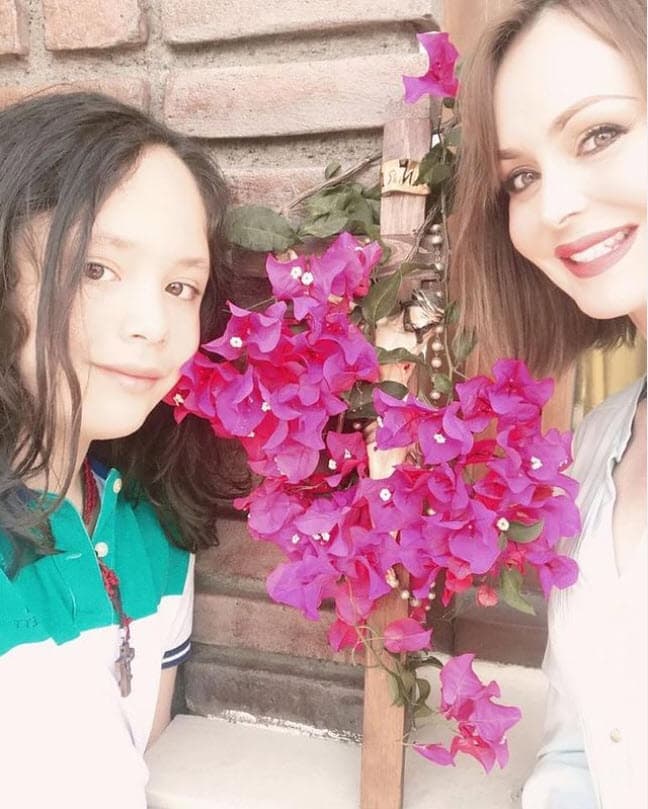 La protagonista de 'La Usurpadora' también ha recibido comentarios negativos respecto a que su primogénito parece "niña". Sin embargo, la actriz prefiere no responder a los 'haters'.