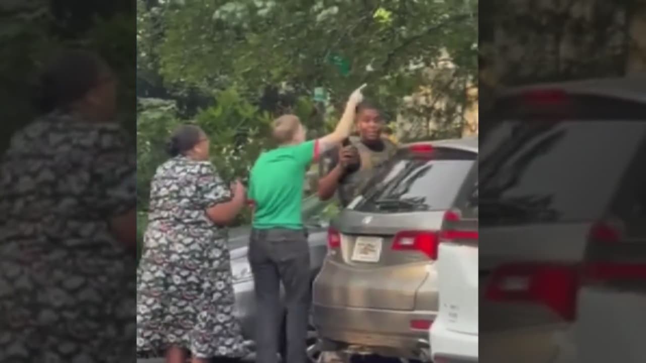 Agentes de inmigración acuden a las afueras de un centro infantil en Buckhead en busca de un empleado