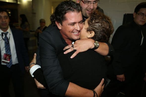 Es un amor, por eso Carlos Vives sigue triunfando.