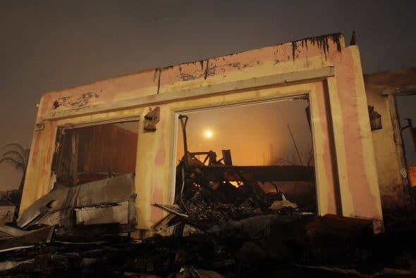 Los fuegos declarados han afectado especialmente a las localidades de Carlsbad y Rancho San Bernardo, en las proximidades de la ciudad de San Diego, así como al condado de Santa Bárbara, al norte de Los Ángeles.