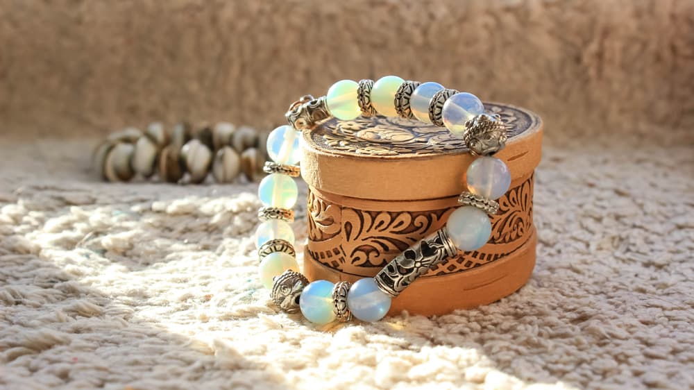 <h3 class="cms-H3-H3">Perlas </h3>
<br>Las perlas les aportan a los arianos
<b> </b>feminidad y belleza, también los ayuda a liberarse del estrés.
<br>