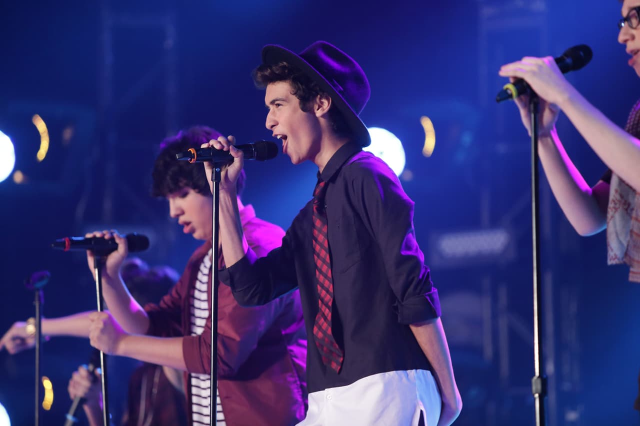 We are drooling over Sebastián. Lo que no tiene en peso, lo tiene en talento.