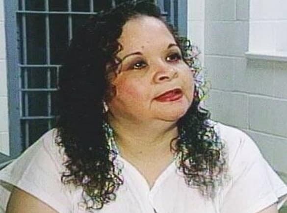 En entrevistas con los familiares de Saldívar, indicaron que había un lazo tan fuerte entre ellas dos, que Selena le decía ‘mom’ o ‘mamma’.