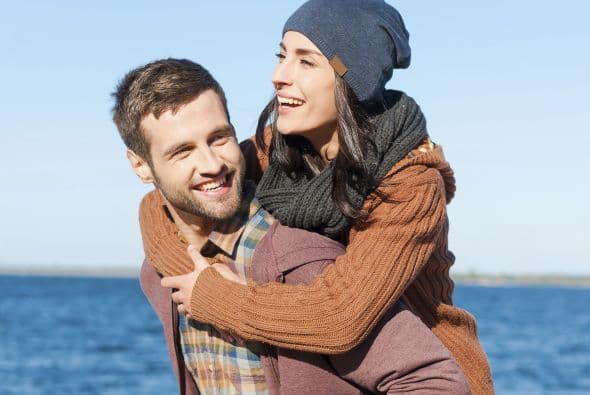 Ese amor llegó en un momento de estabilidad en tu vida: Debes asegurarte de que no te estás aferrando a este amor debido a una ruptura sentimental anterior.