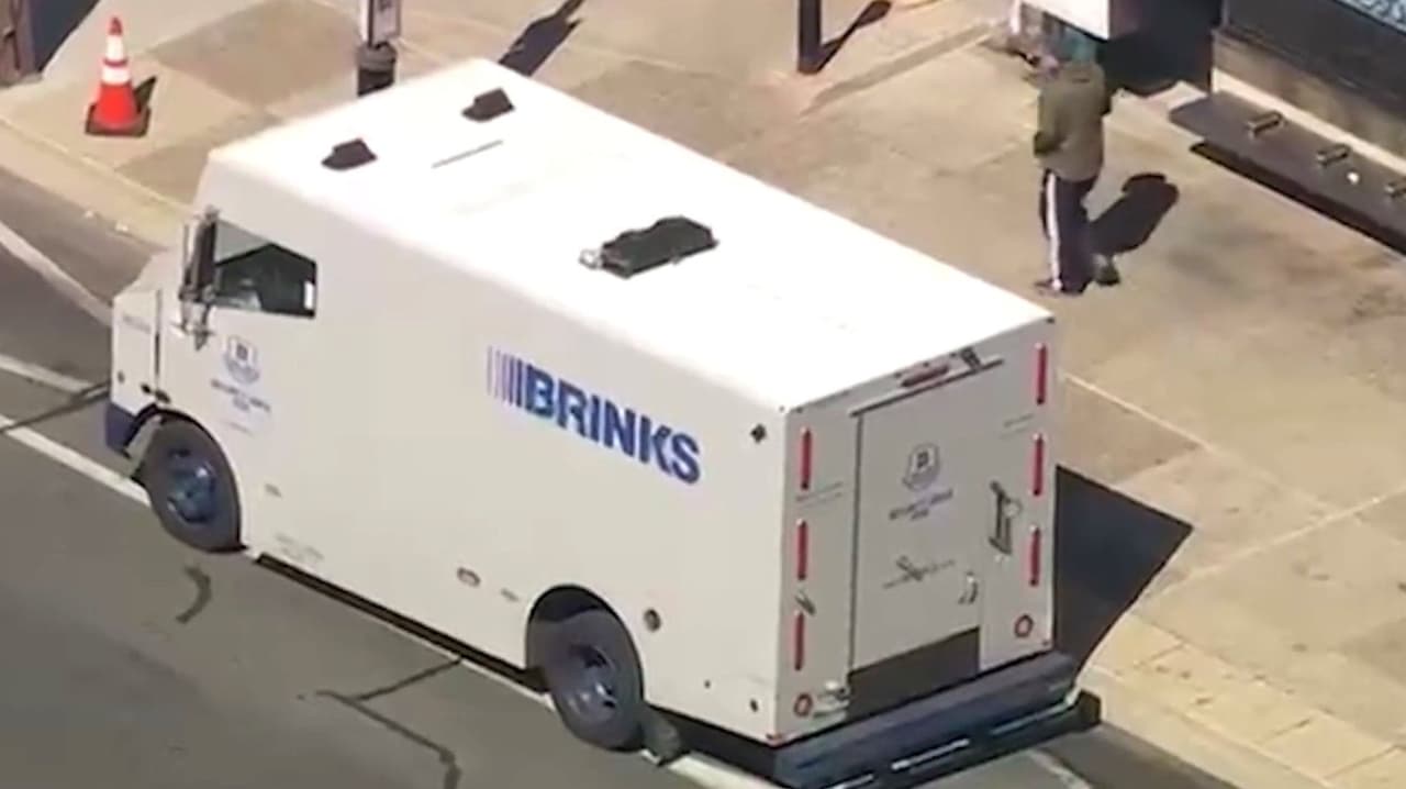“Solo pasa en Filadelfia”, residentes reaccionan a robo de camión de valores