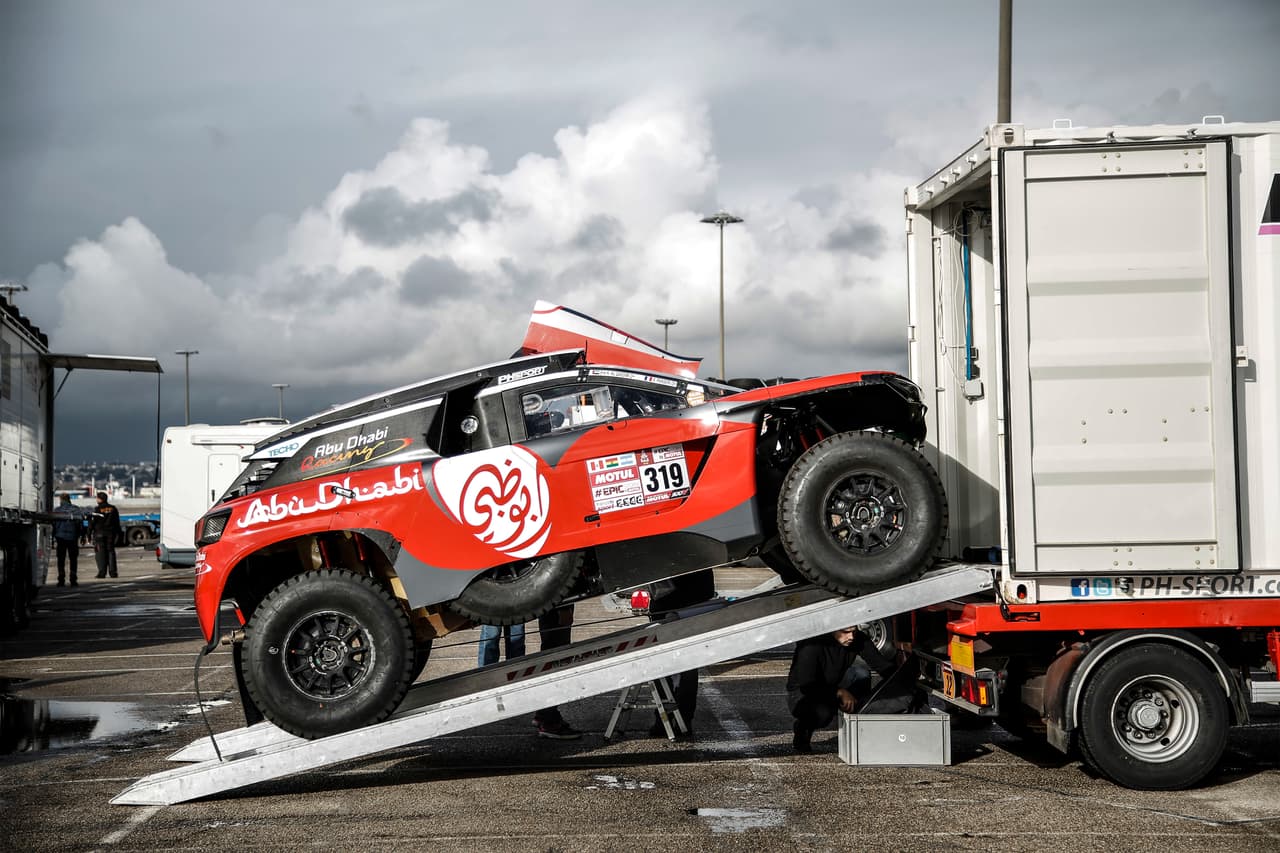 Los constructores oficiales de autos en 2018 son: 
<b>MINI, Peugeot, Toyota, SsangYong.</b>