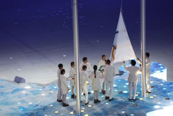 En la inauguración el quinto anillo olímpico de luces no se llegó a desplegar por unos instantes.