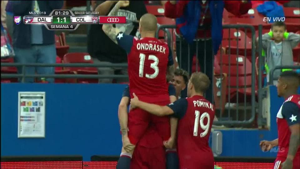 ¡GOOOL! Ryan Hollingshead anota para FC Dallas