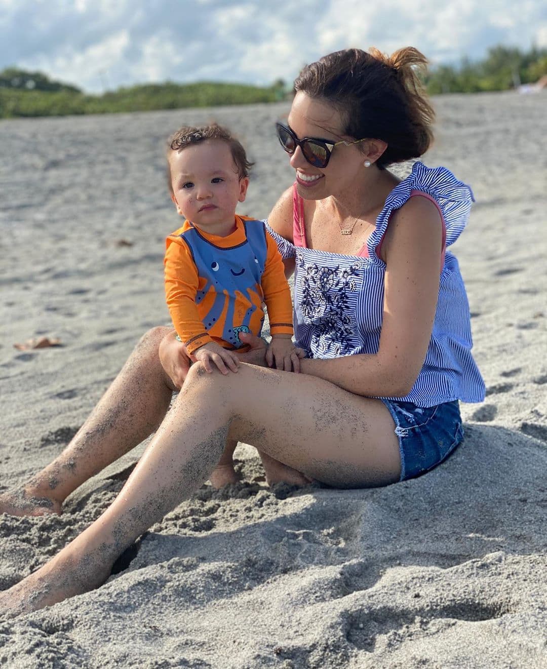 Con la llegada de Diego todo ha cambiado. Andrea ha podido visitar la playa y compartir "el glamour verdadero de ser mamá".