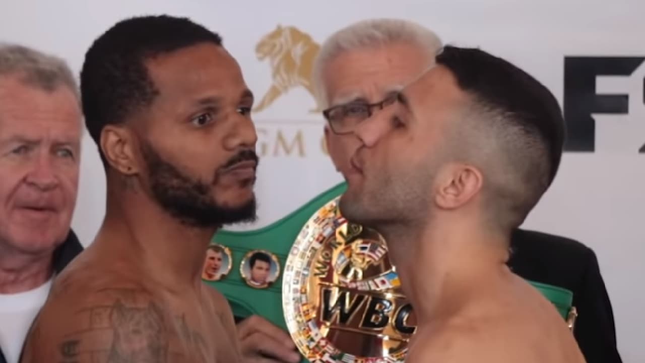 El Turco es apodado como Mr. Robot y nació el 22 de marzo de 1991 en Estambul Turquía.
<br>